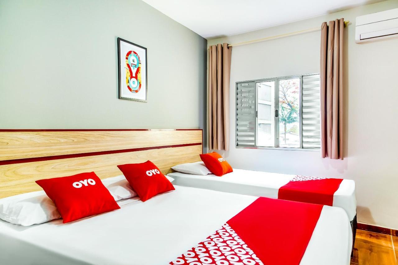 Hotel Oyo Lisboa, 2*